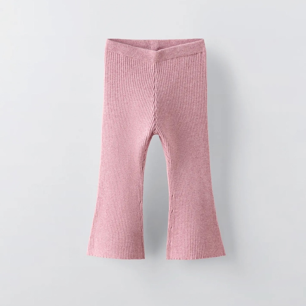 Flared knit leggings